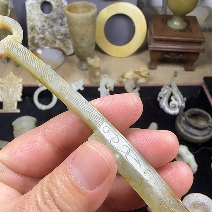 陆***哥和田玉未镶嵌挂件器形美观大方