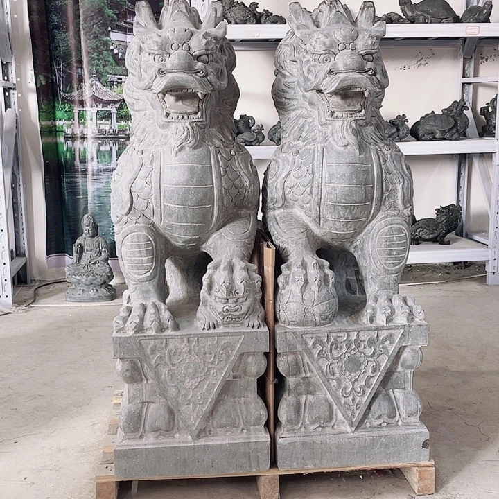 石材高1米的青石麒麟一对