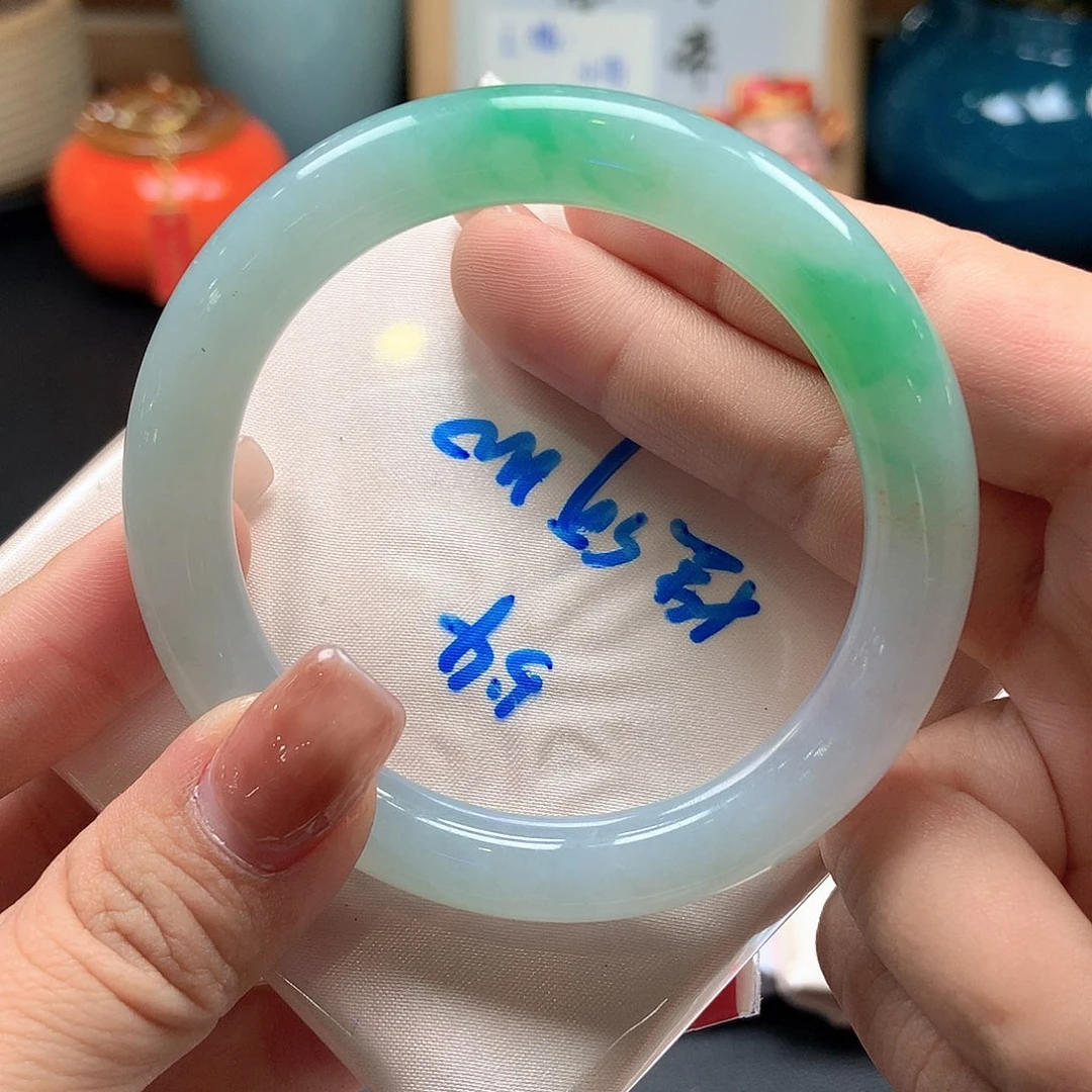 翡翠未镶嵌手镯60号