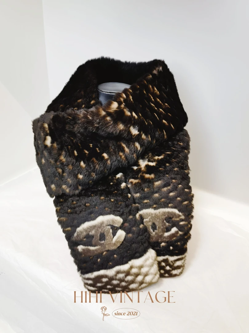 99新 Chanel/香奈儿 Chanel 香奈儿 16B 拼色双C皮草围巾18478603