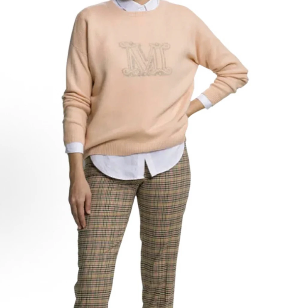 99新 MaxMara 经典m标圆领针织毛衣藕粉色/M码/E00794