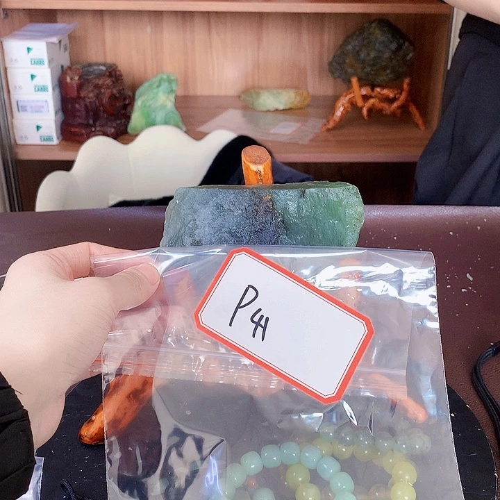 蛇纹石玉岫玉原石未镶嵌唐*