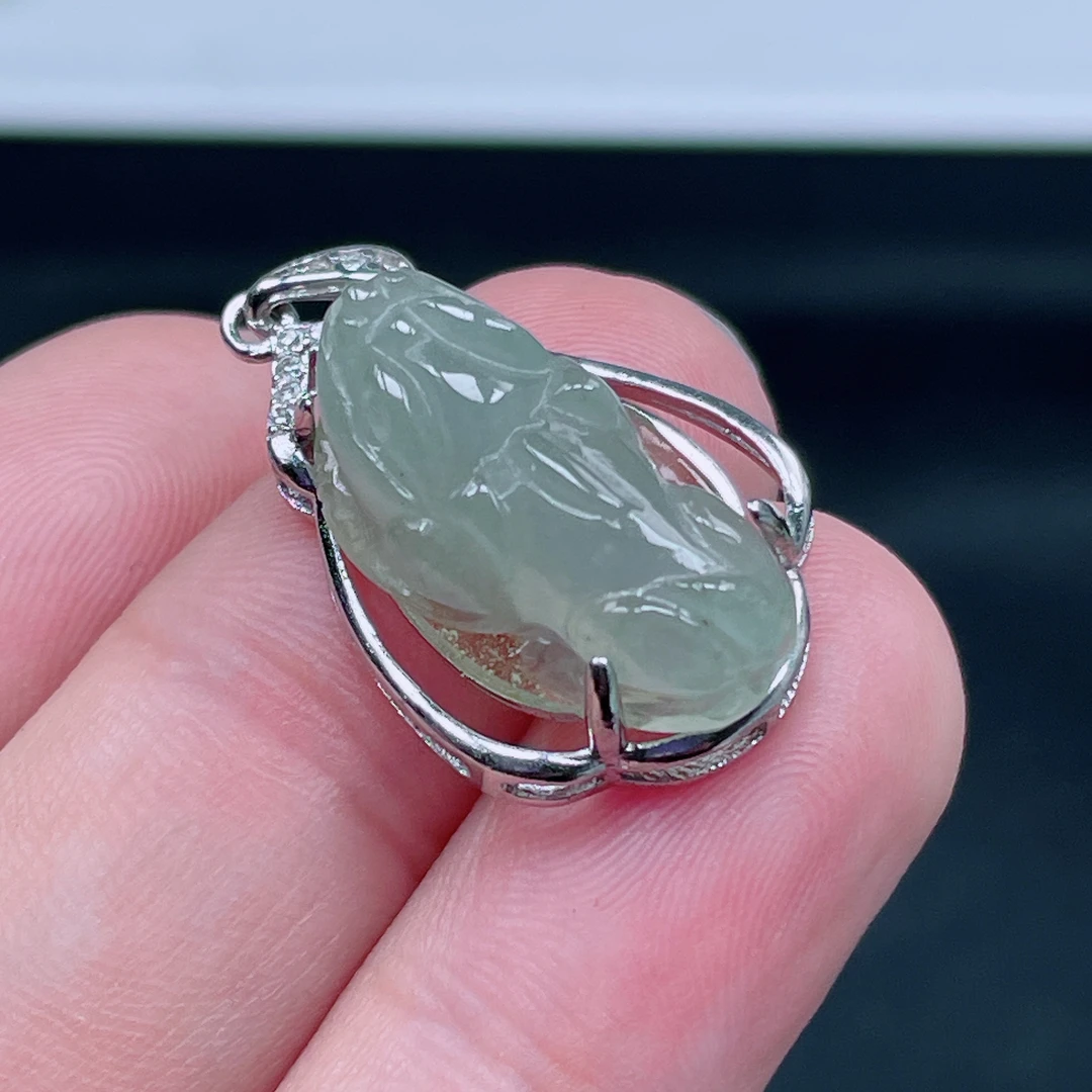 Q062缅甸天然翡翠A货貔貅翡翠吊坠925银镶气质时尚女士精美淡色