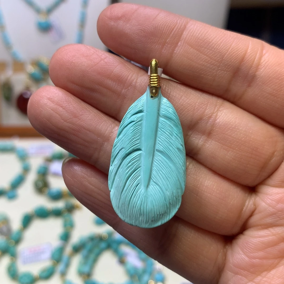 绿松石18K金镶嵌吊坠