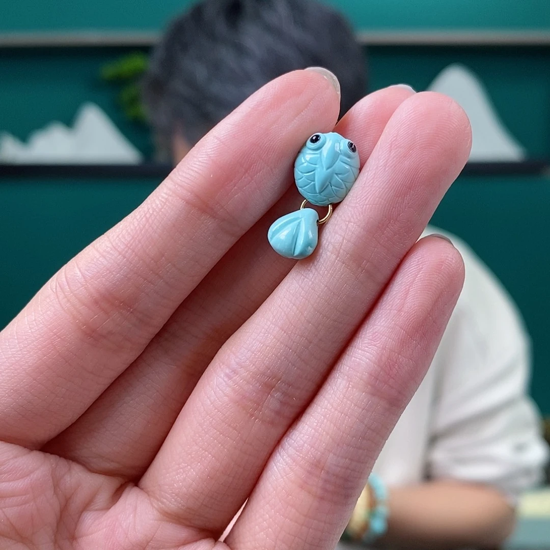 绿松石未镶嵌珠宝奇石