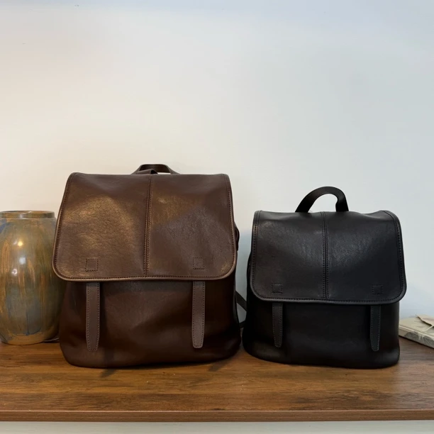 复古时尚大容量百搭植鞣皮双肩通勤背包