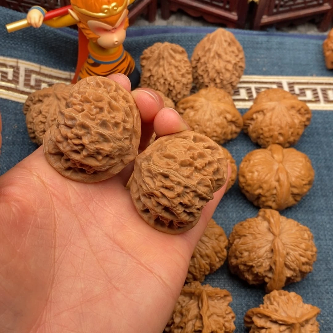 文玩核桃把件?*V42全品毕业宫灯