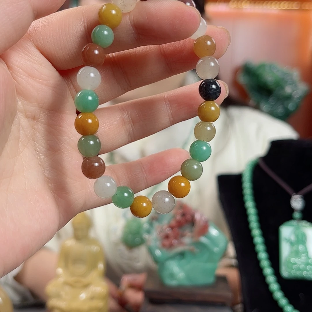 密玉（石英质玉）颈饰未镶嵌