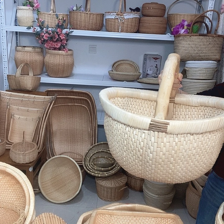 豆***蔻木直播间16号………………