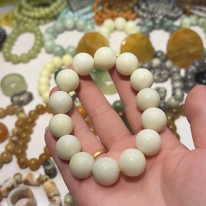 蛇纹石玉未镶嵌手串