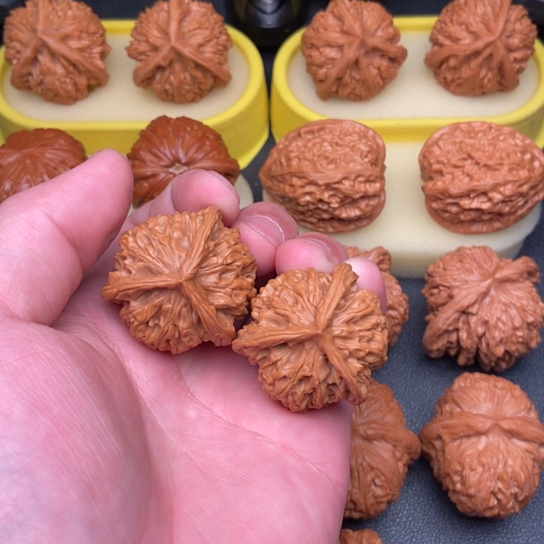 凯***所文玩核桃把件三棱35