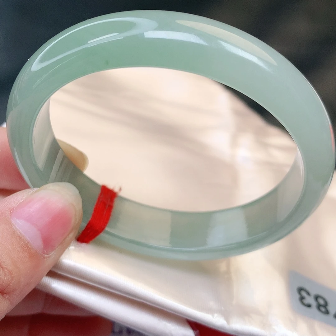 未镶嵌手镯（贵妃镯）翡翠纯天然A货翡翠冰绿贵妃2783号