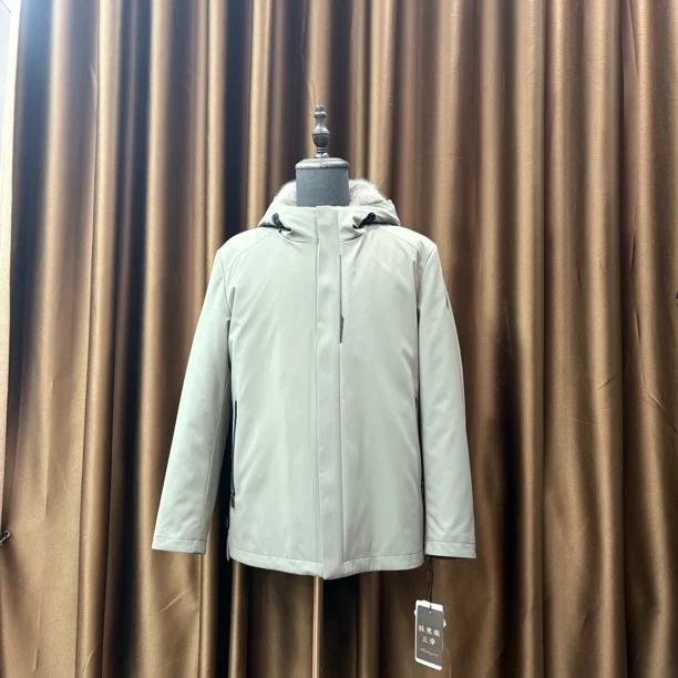 《多米高端服饰店》 33905男士水貂内胆简约休闲款派克服 活里活面