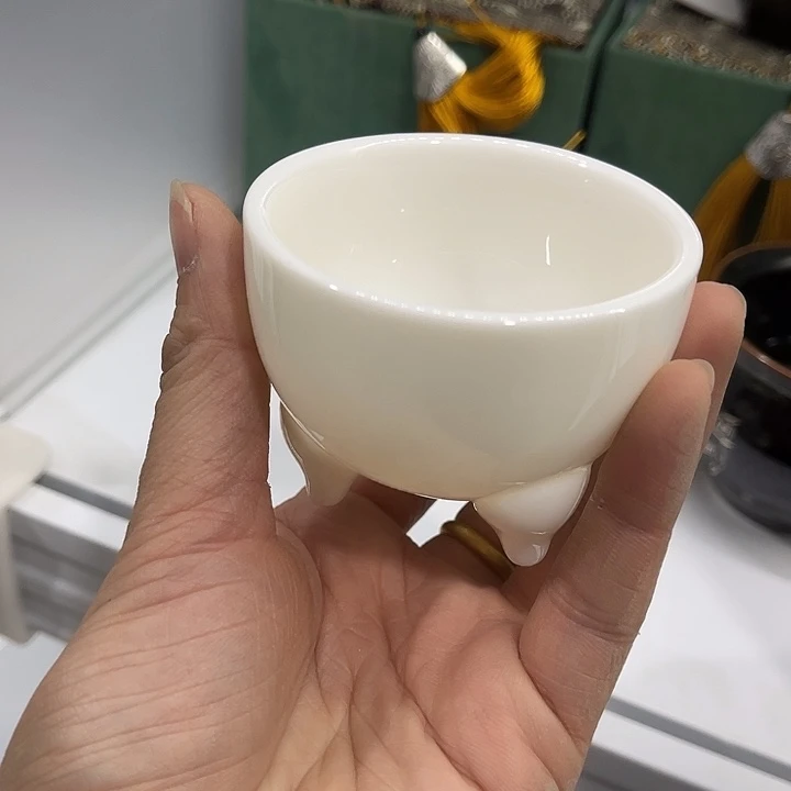 福利待遇多多哦哦哦