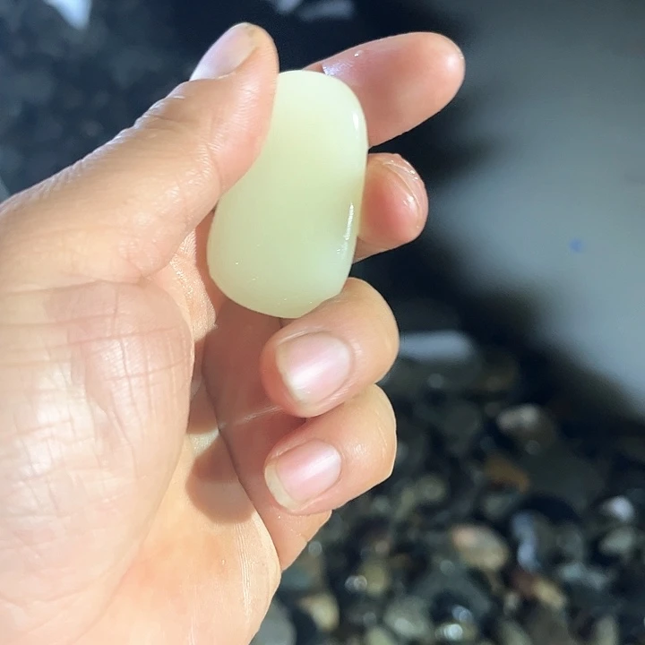 未镶嵌和田玉（糖玉）珠宝奇石