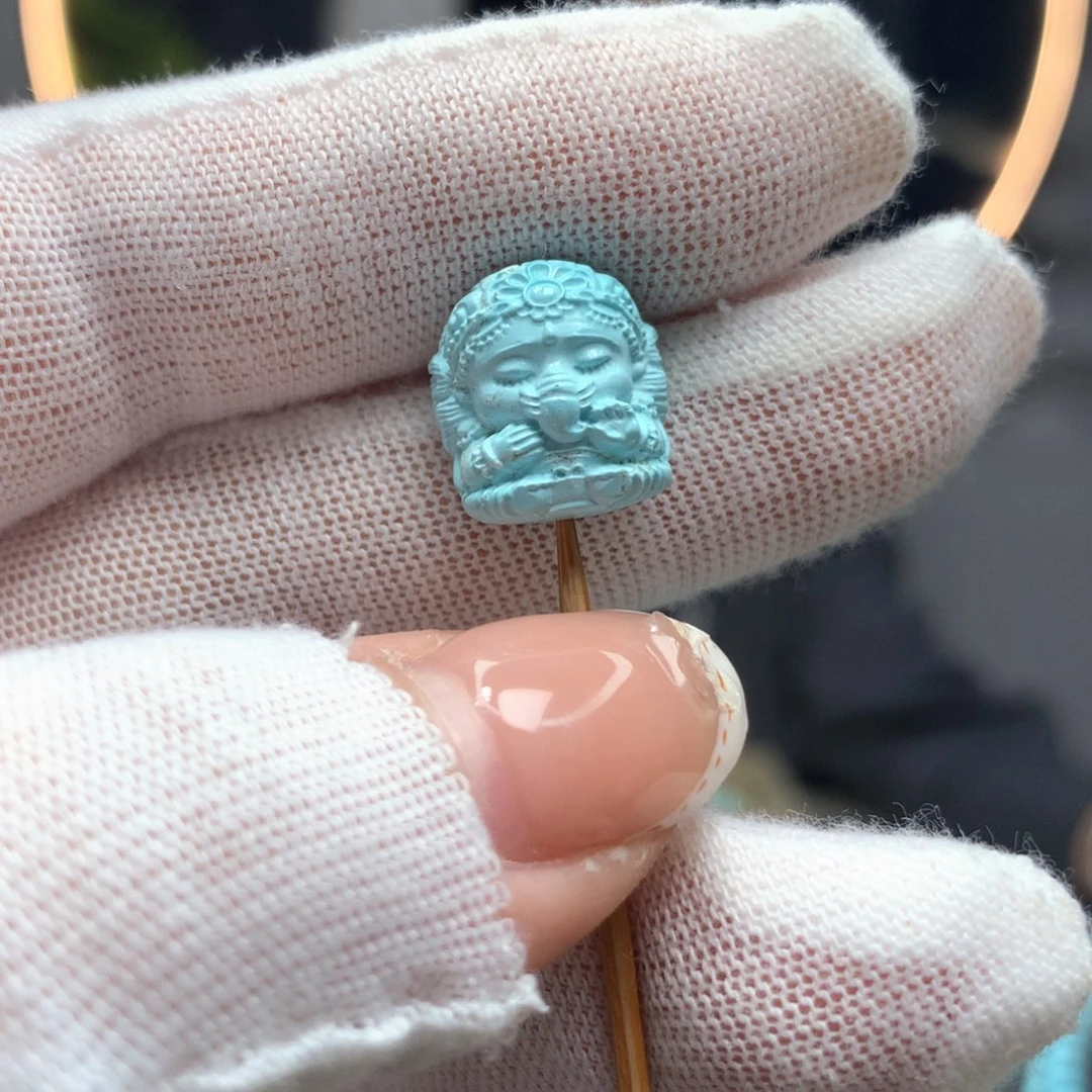 绿松石未镶嵌挂件