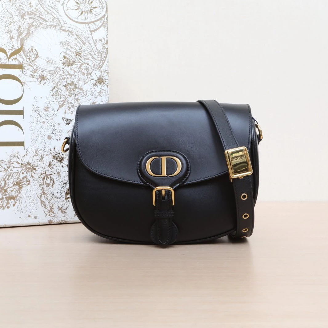 95新 DIOR/迪奥 【娇】Dior Bobby单肩包 金扣 2020 P205437019