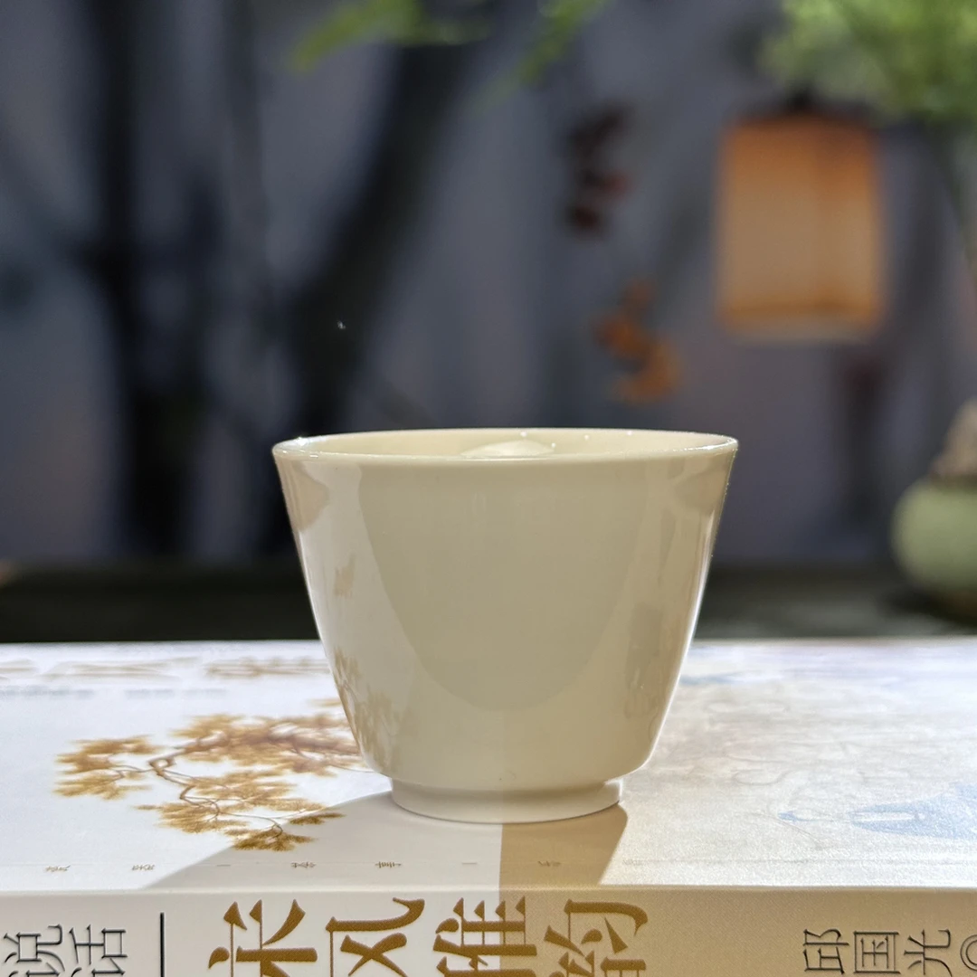 微澜定瓷～素面小马蹄杯 高工款小客杯 45ml 全手薄胎官字款