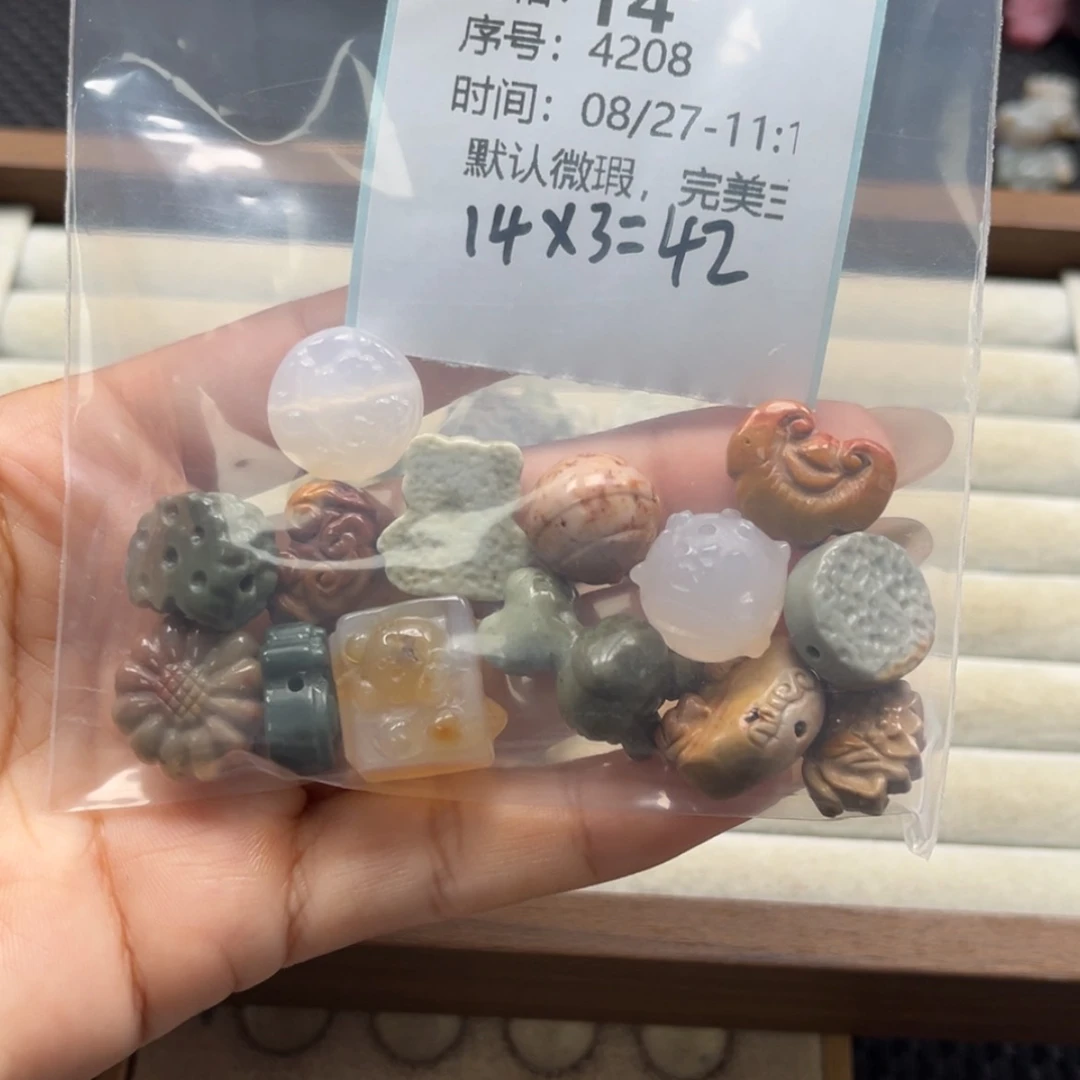 【闪购商品】未镶嵌石英质玉珠宝半成品卷*
