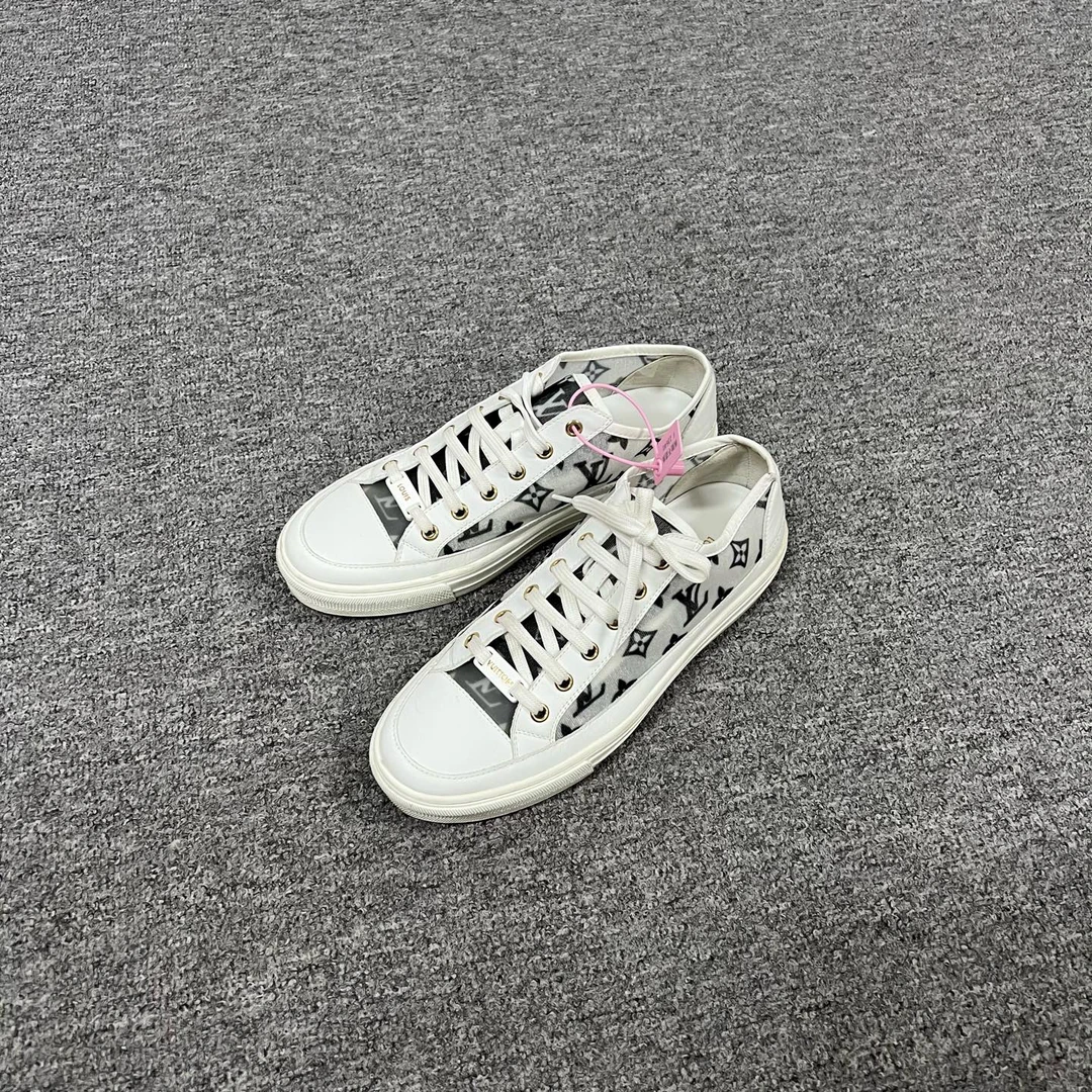 99新 AMIPARIS lv满印休闲板鞋38 码