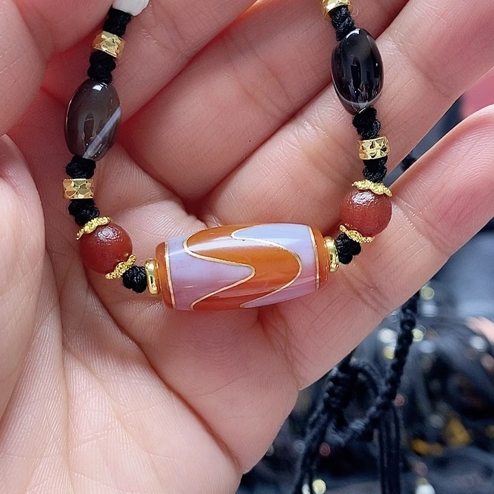 玛瑙/玉髓颈饰合金