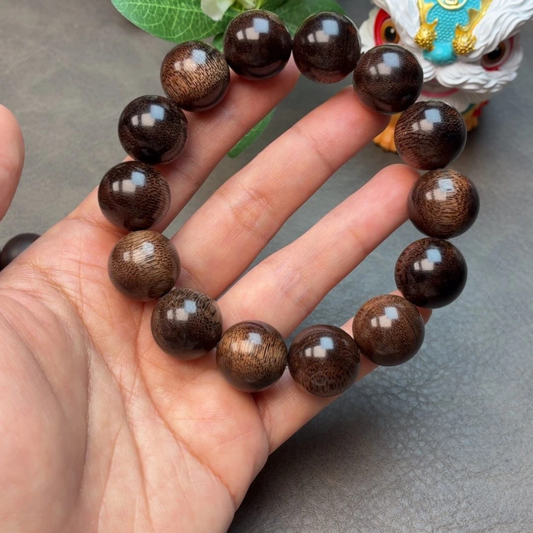 云***沙沉香碎屑沉香佛珠越南芽庄白奇楠瘤疤古董料1.6