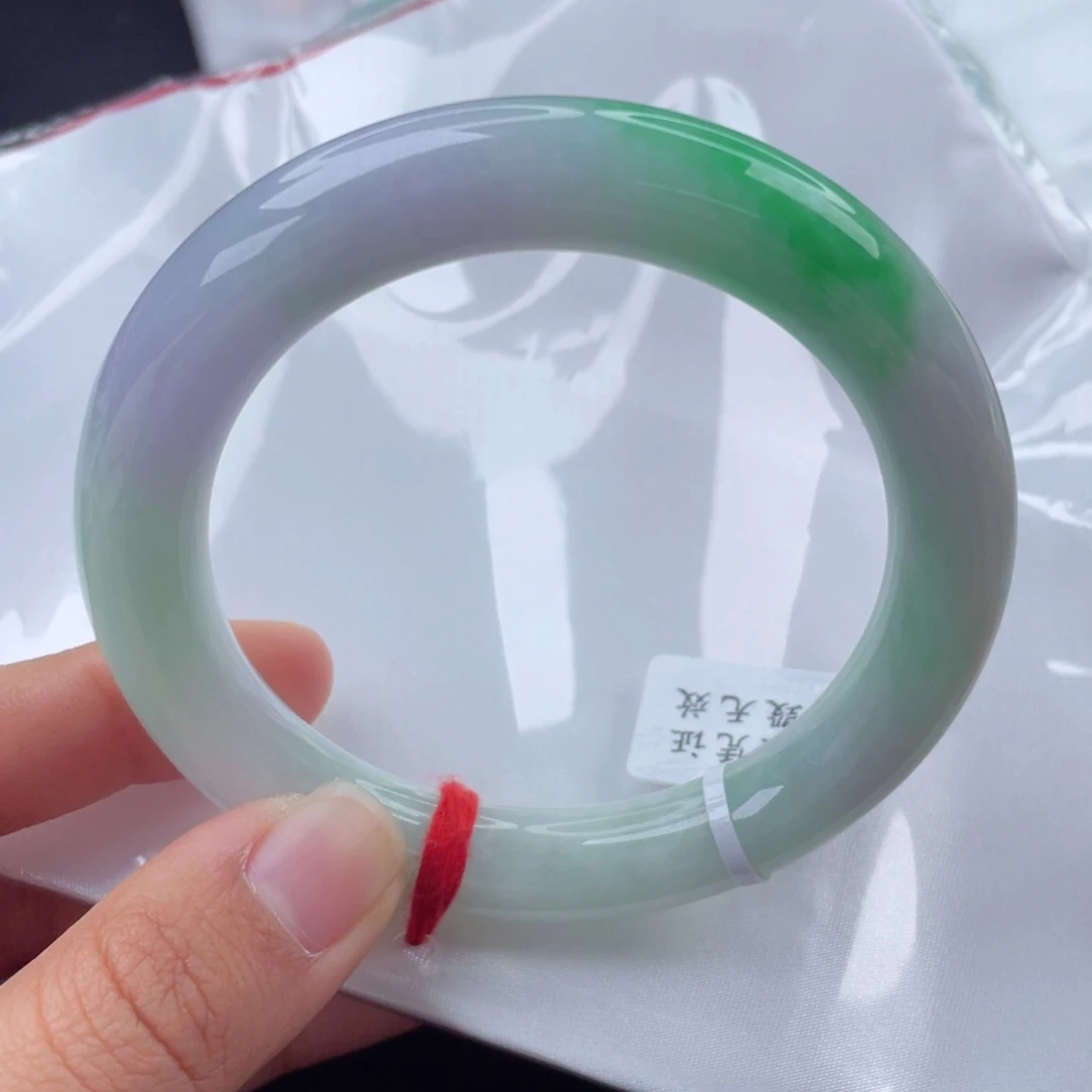 翡翠手镯（圆镯）未镶嵌
