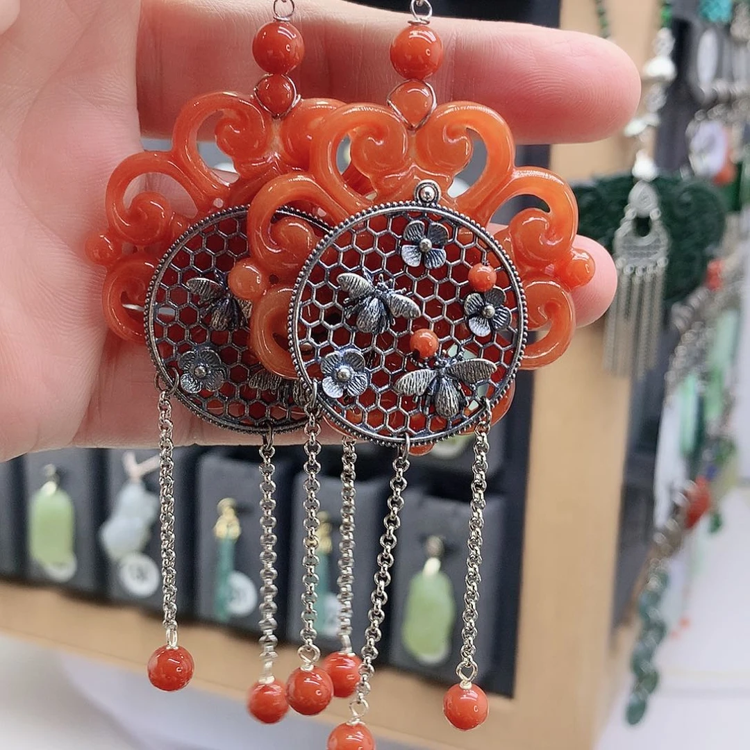 喝***碟翡翠未镶嵌耳饰精美