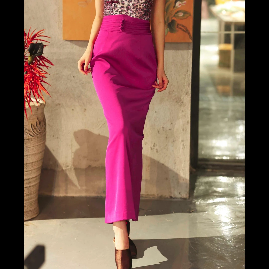 XMMX夏季轻奢盘扣百搭优雅气质时尚设计师款高档优雅女士高腰半裙