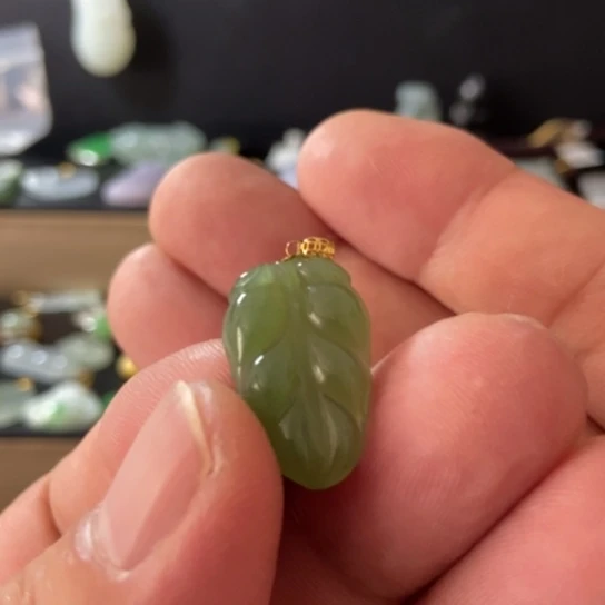 和田玉（碧玉）18K金镶嵌颈饰