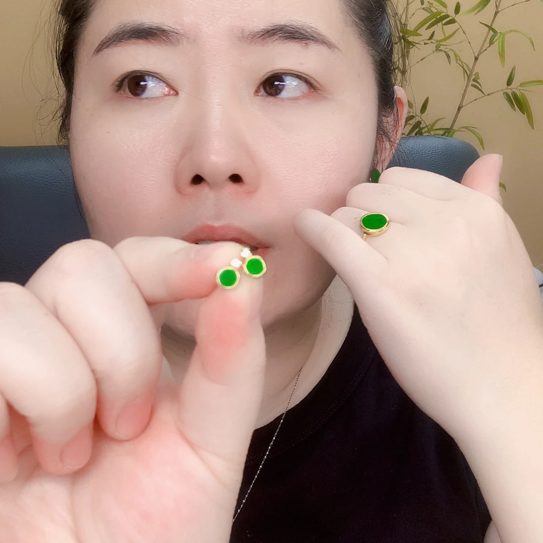 翡翠银S925镶嵌颈饰翡翠耳钉多样发