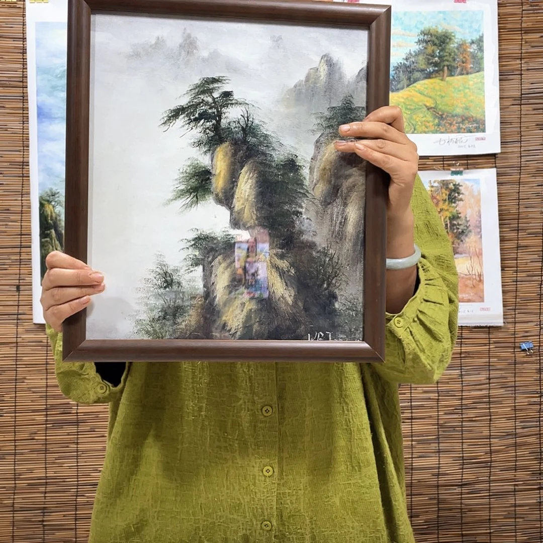 油画薇爽恭喜竞拍成功！