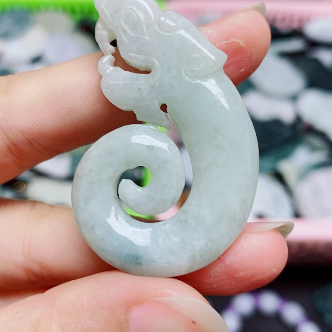 翡翠未镶嵌颈饰纯天然