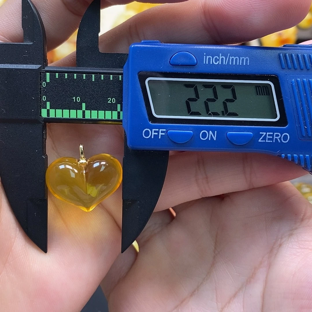 未镶嵌琥珀珠宝奇石两个针尖灰