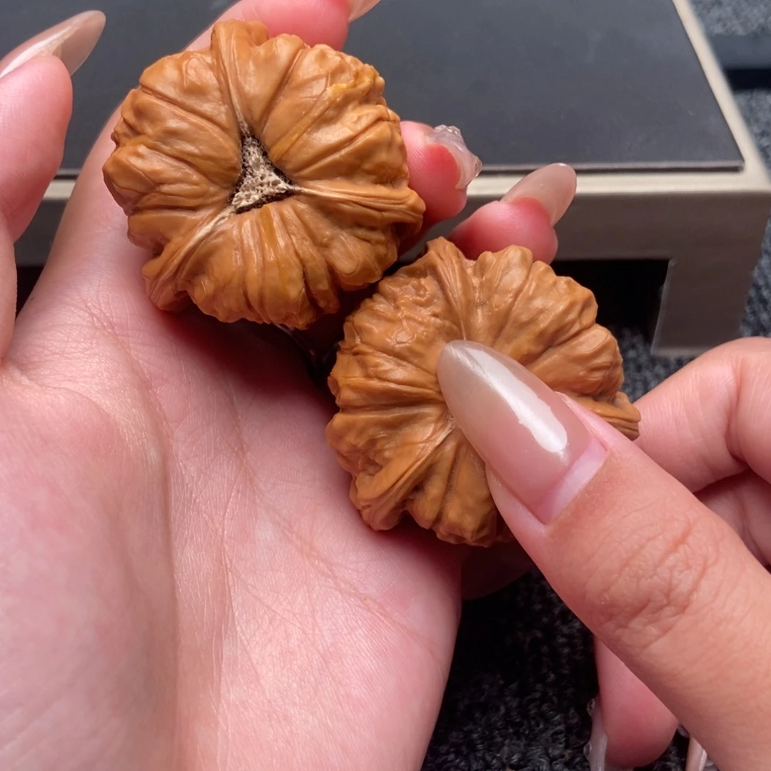 刘***强木质类南瓜墩正奔