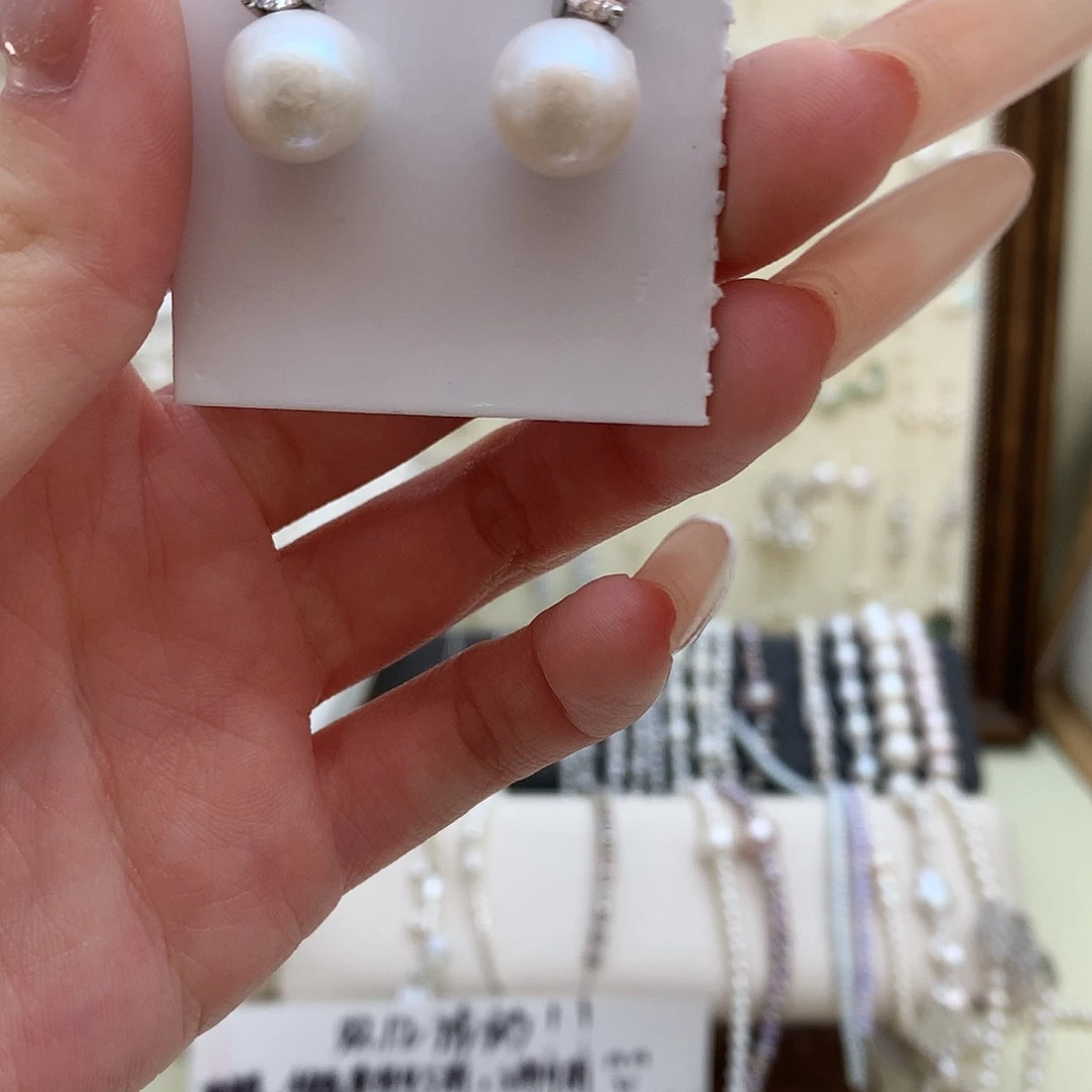 银S925镶嵌耳饰淡水珍珠