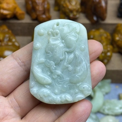 蛇纹石玉未镶嵌颈饰128