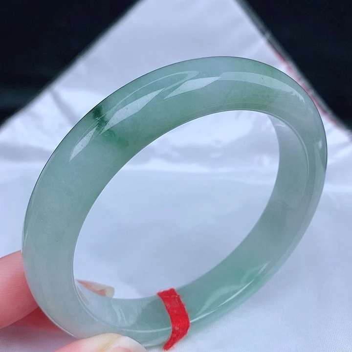 未镶嵌手镯翡翠天然