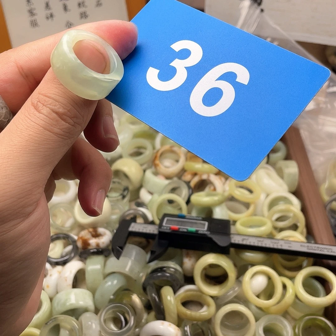 蛇纹石玉合金颈饰