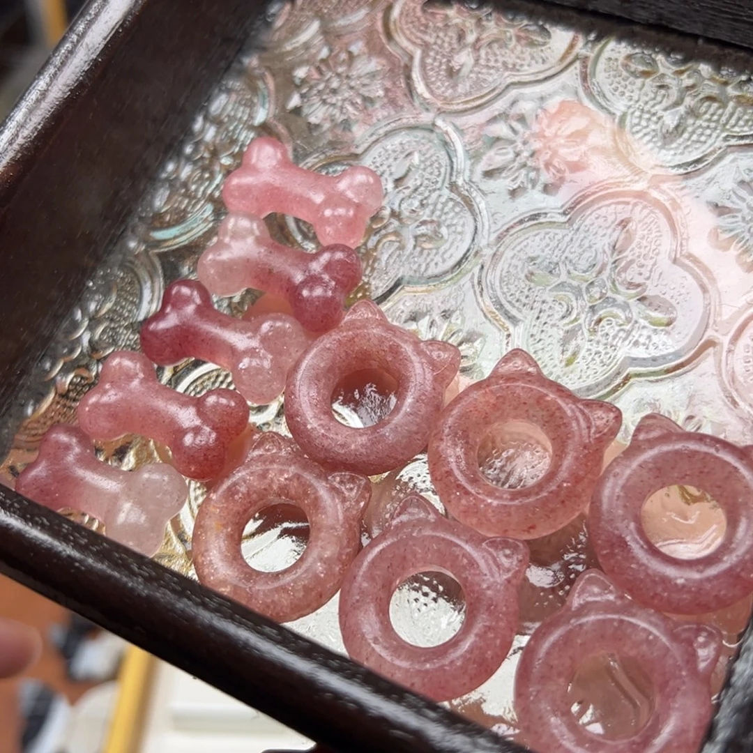 蛇纹石玉未镶嵌骨头