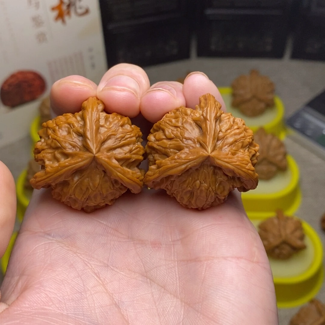 文玩核桃吊坠盘山三棱36微修打底