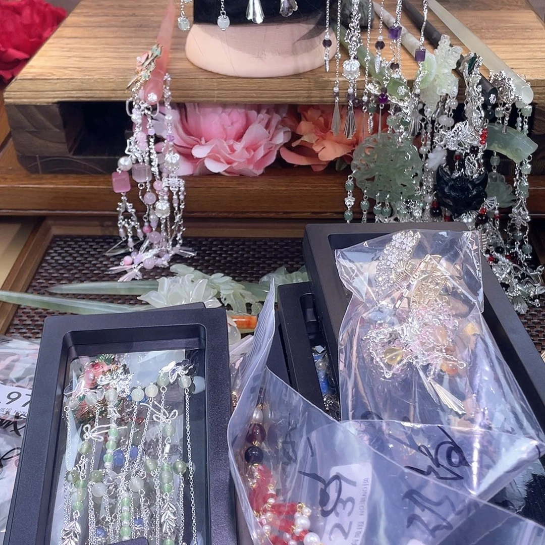 孤***梦未镶嵌蛇纹石玉发饰