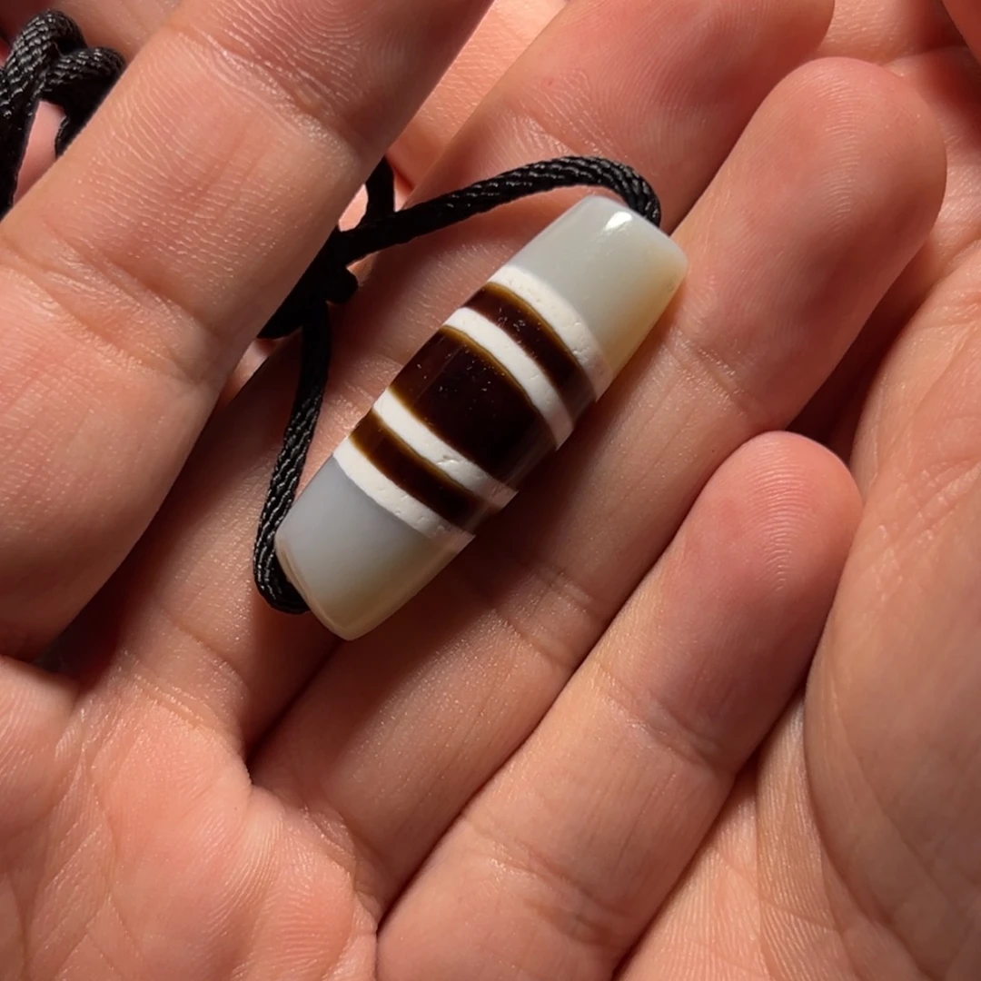 玛瑙/玉髓未镶嵌珠宝奇石