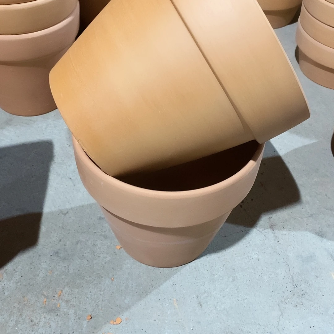 瑕疵点红陶20×18-2