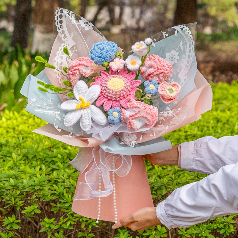 手工针织康乃馨毛线钩织玫瑰仿真手捧花生日手工花束成品