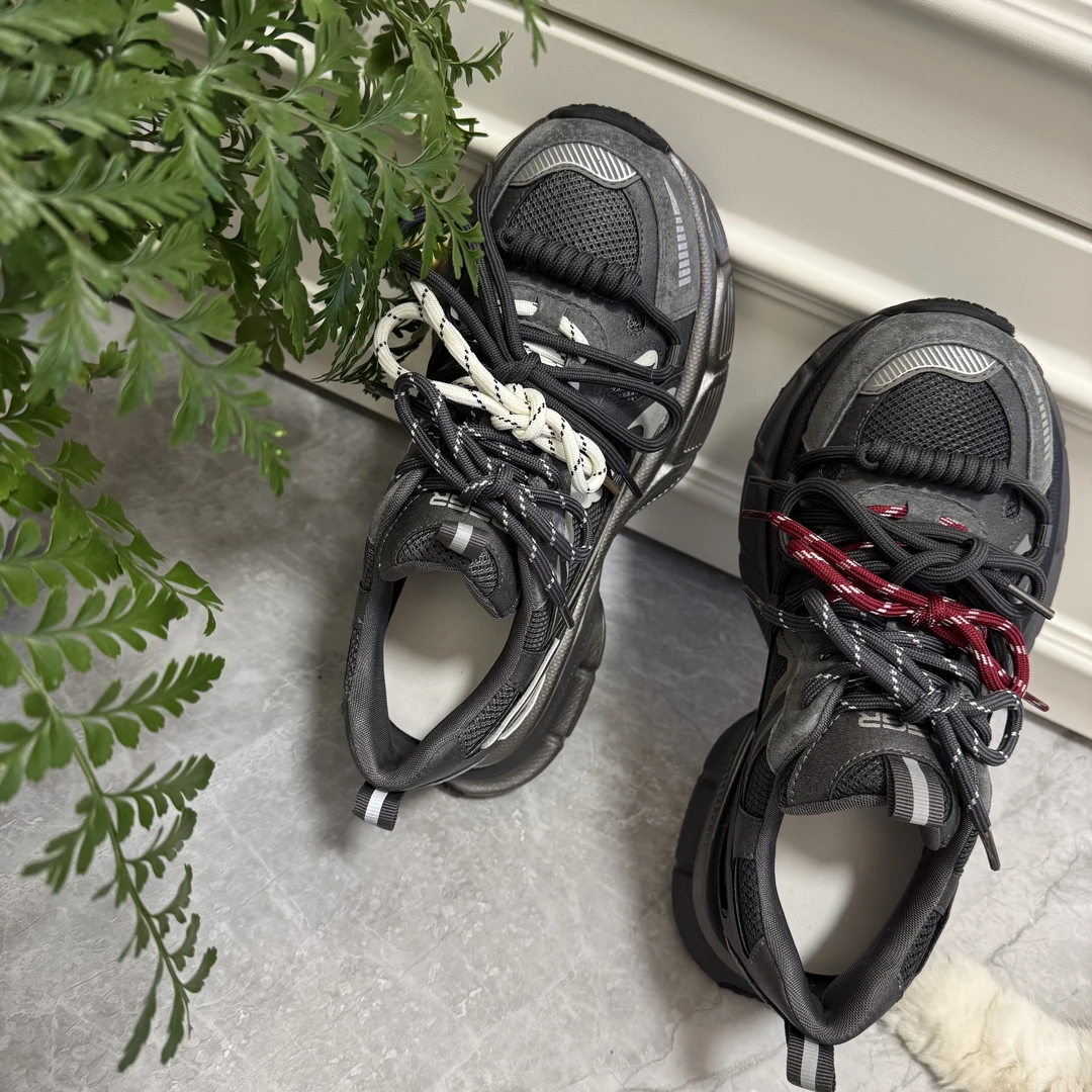 朱小姐大码女鞋（40-43码）春季新（单鞋）款撞色时尚休闲老爹鞋8590