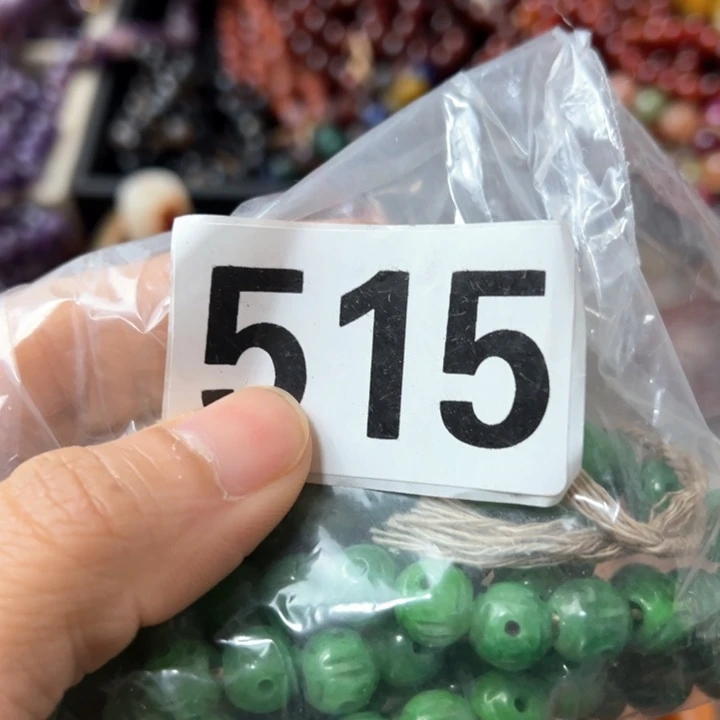 玛瑙/玉髓颈饰未镶嵌二*