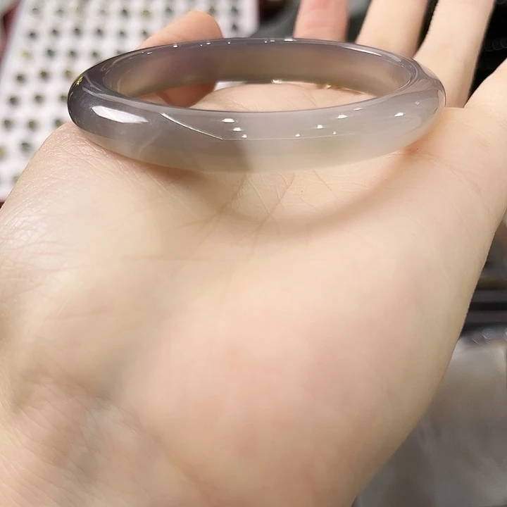 手镯玛瑙/玉髓未镶嵌瑕疵不退不换