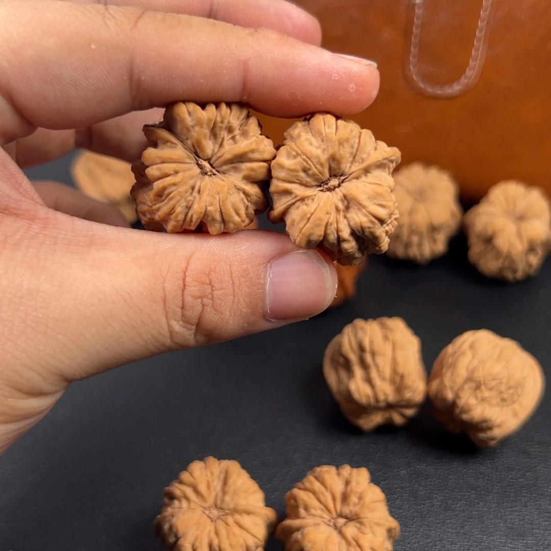 把件文玩核桃蓟县补天石32➕