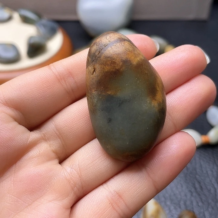 和田玉颈饰未镶嵌10